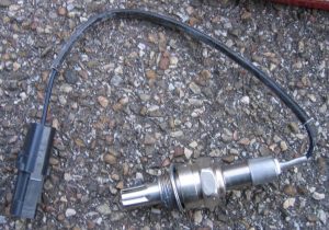 Removing an oxygen sensor O2 sensor